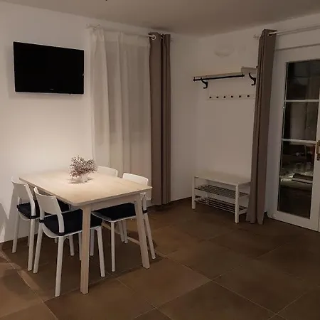 Sea-esta 2 Apartment *